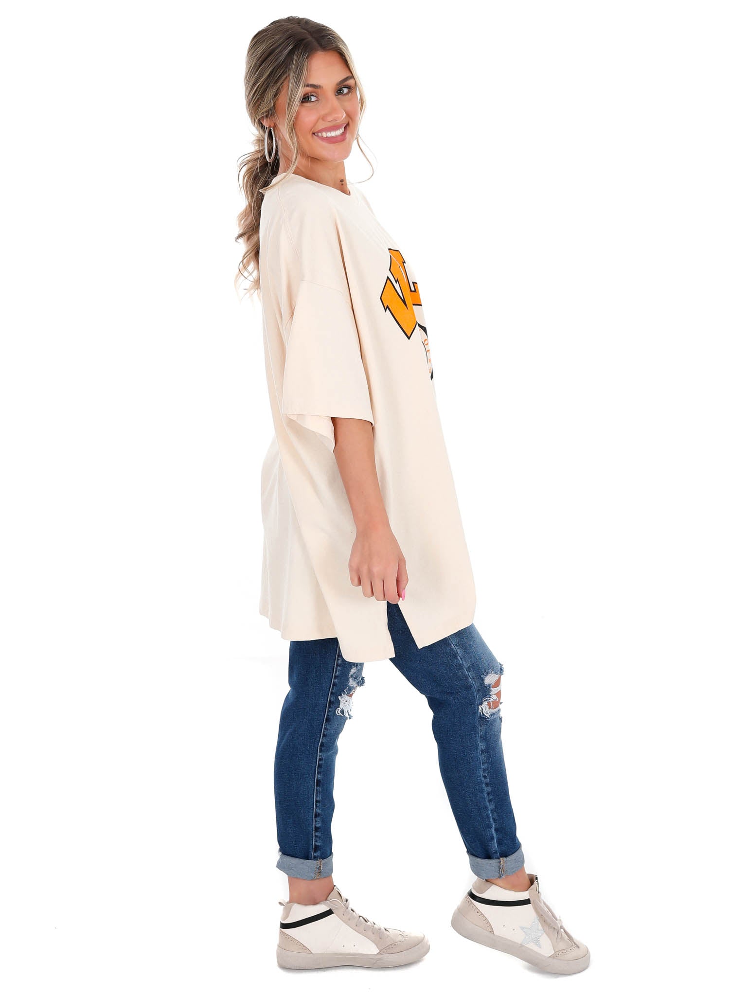 Tennessee Ivory Winnie Oversized Tee